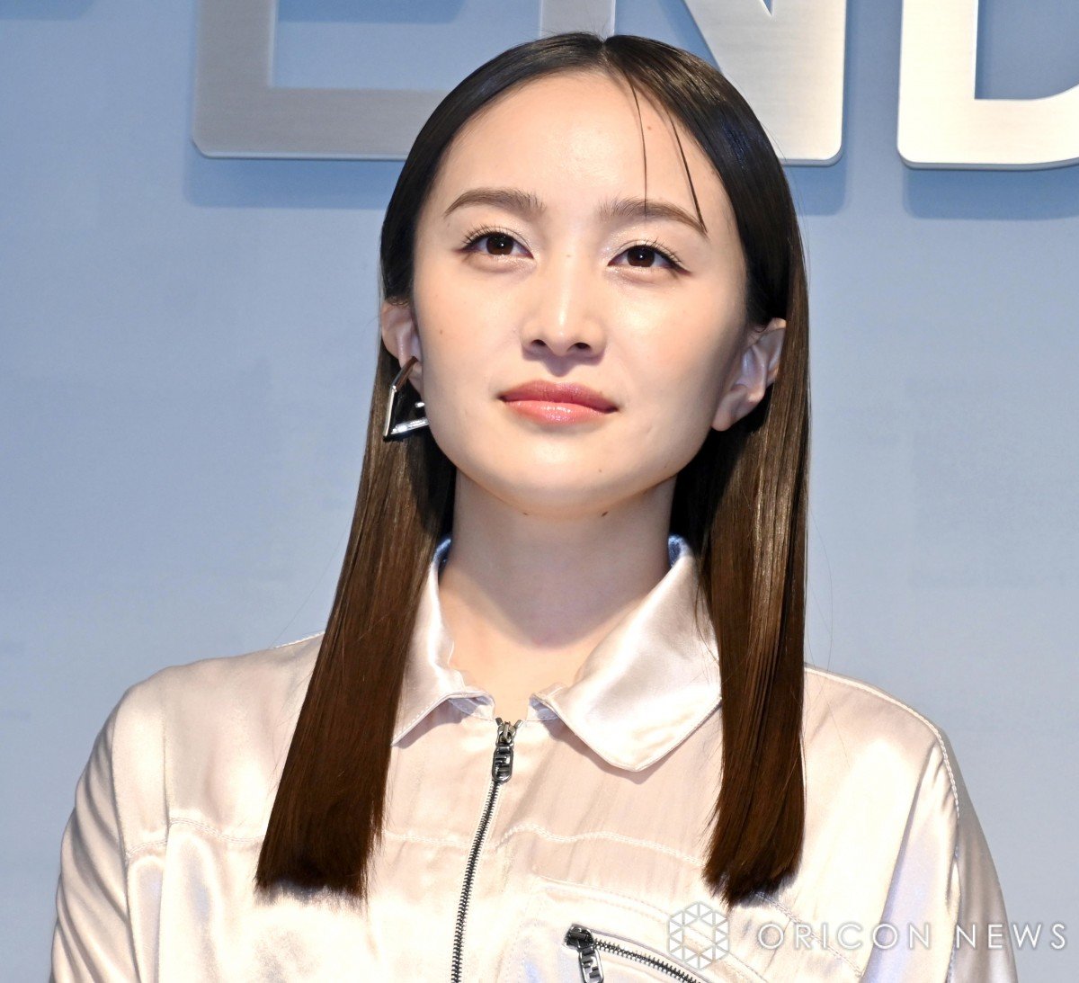 夏菜子 CHARLES & KEITHと共に百田夏菜子とミニマルの新境地へ - NYLON JAPAN