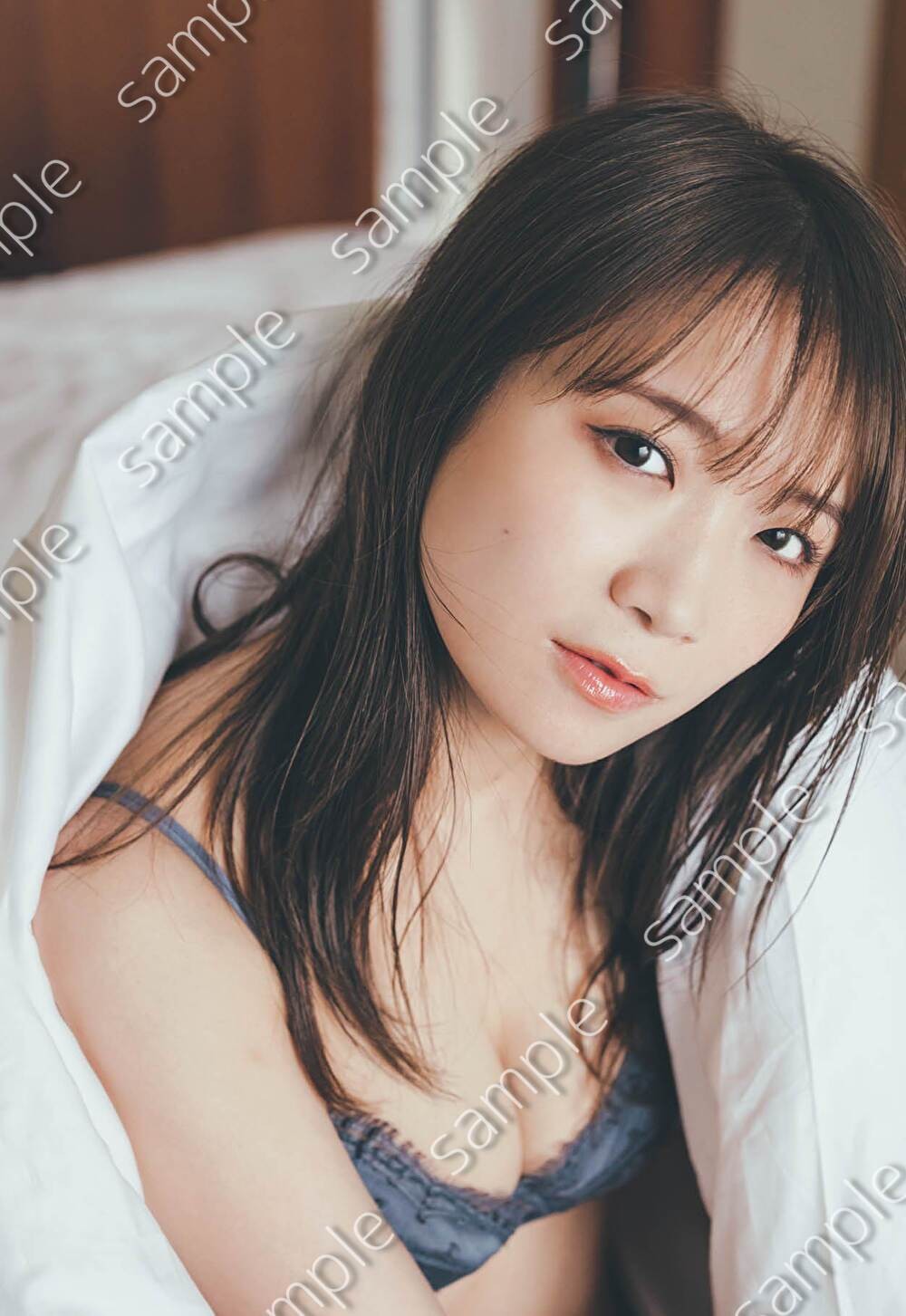 秋元真夏 グラビア 