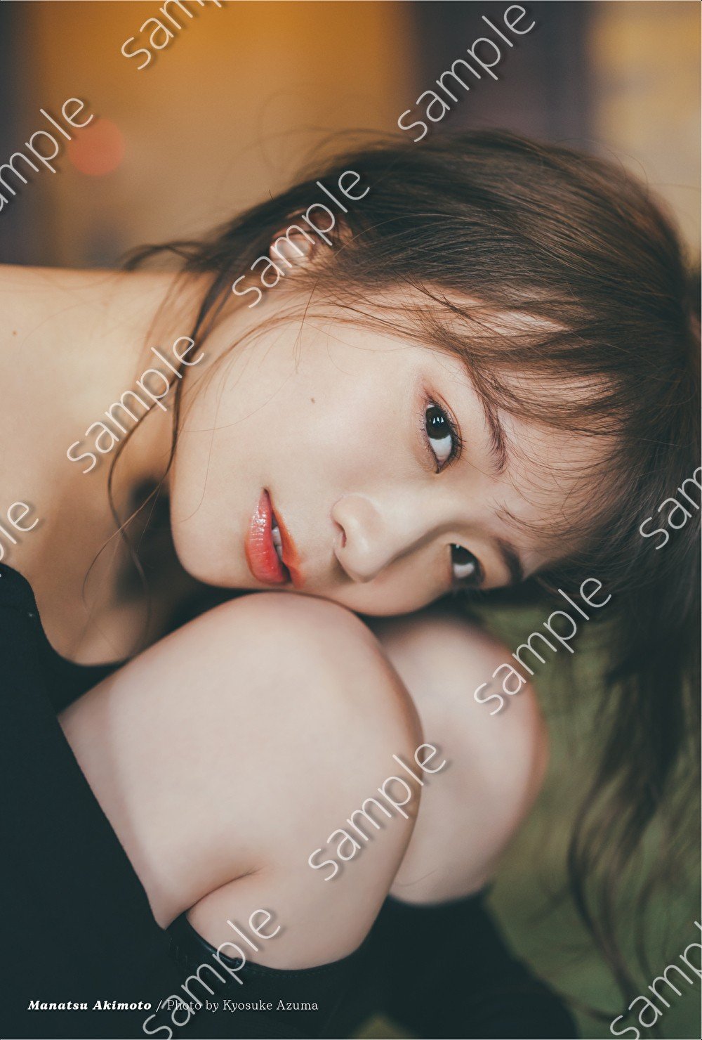 秋元真夏 | . 卒業記念写真集 表紙とタイトルが公開になりました