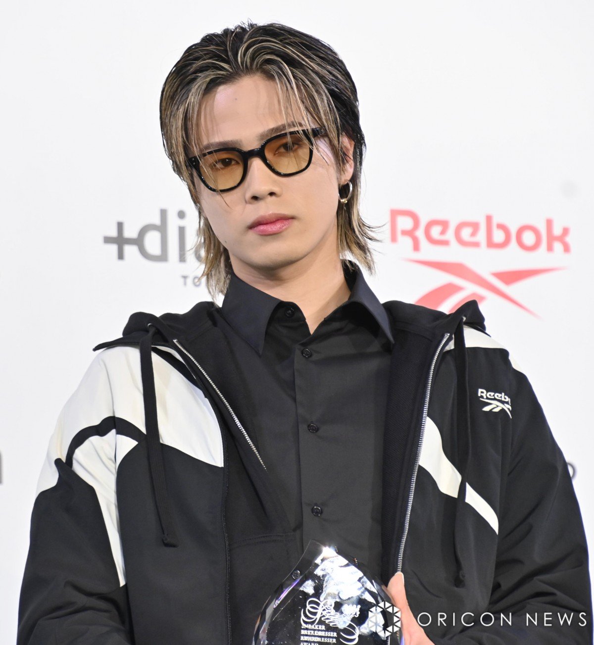 コムドット・やまと『スニーカーベストドレッサー賞』で芸能人から