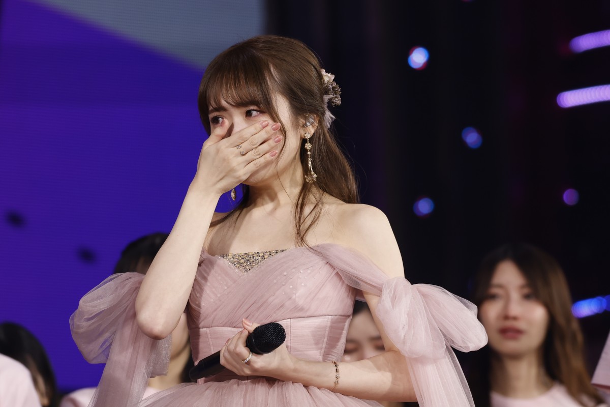 乃木坂46最後の1期生・秋元真夏、涙の卒業スピーチ「生まれ変わっても
