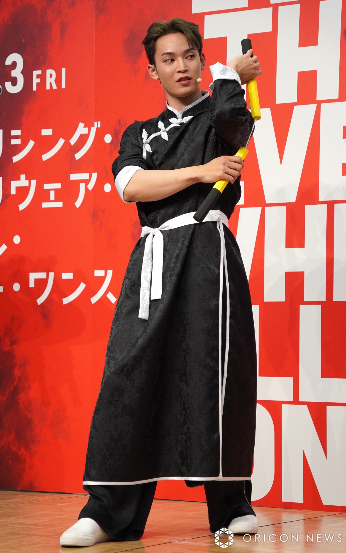 画像・写真 | JO1與那城奨＆佐藤景瑚、カンフー衣装でヌンチャク披露