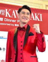 �җ�E��薃���u���̌��i���ڂɏĂ��t���Ă���v �W���j�[�쑽�삳���ƕ��񂾃f�r���[��������� 