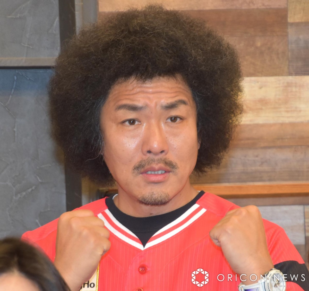 wv싅 12cvWFNgx̎^ɎQg[^e{XEcE (C)ORICON NewS inc. 