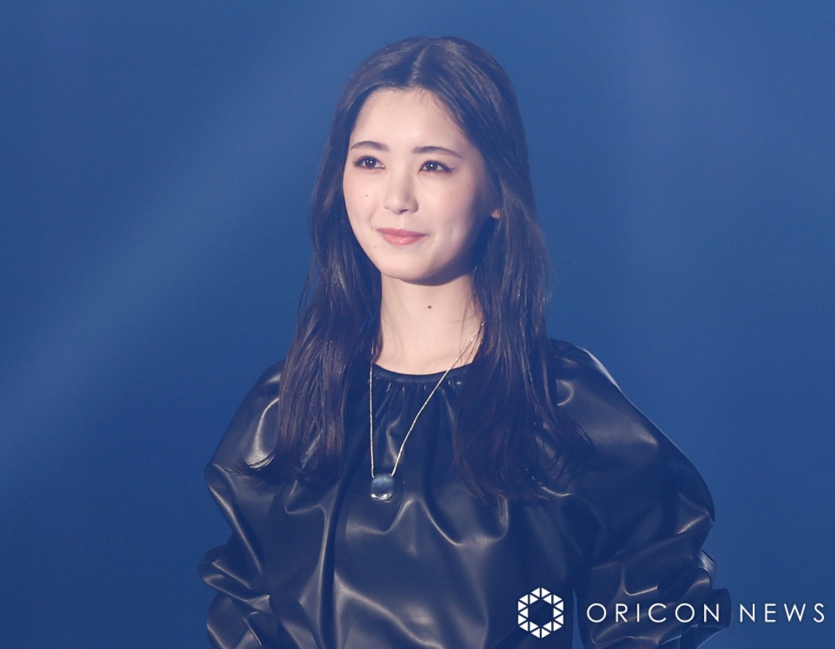TGC2023S/S】乃木坂46筒井あやめ、デコだし“大人っぽスタイル
