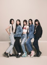 騒動渦中のNewJeans、新曲ジャケ写でイメチェンも | ORICON NEWS