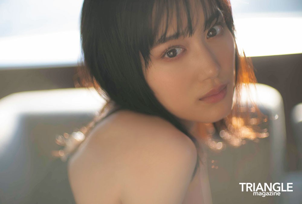 乃木坂46特集『TRIANGLE magazine』、山下美月の黒キャミ姿など