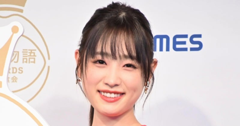 見えそう」高橋ひかる“超ミニ”美脚「最近人間離れしてませんか