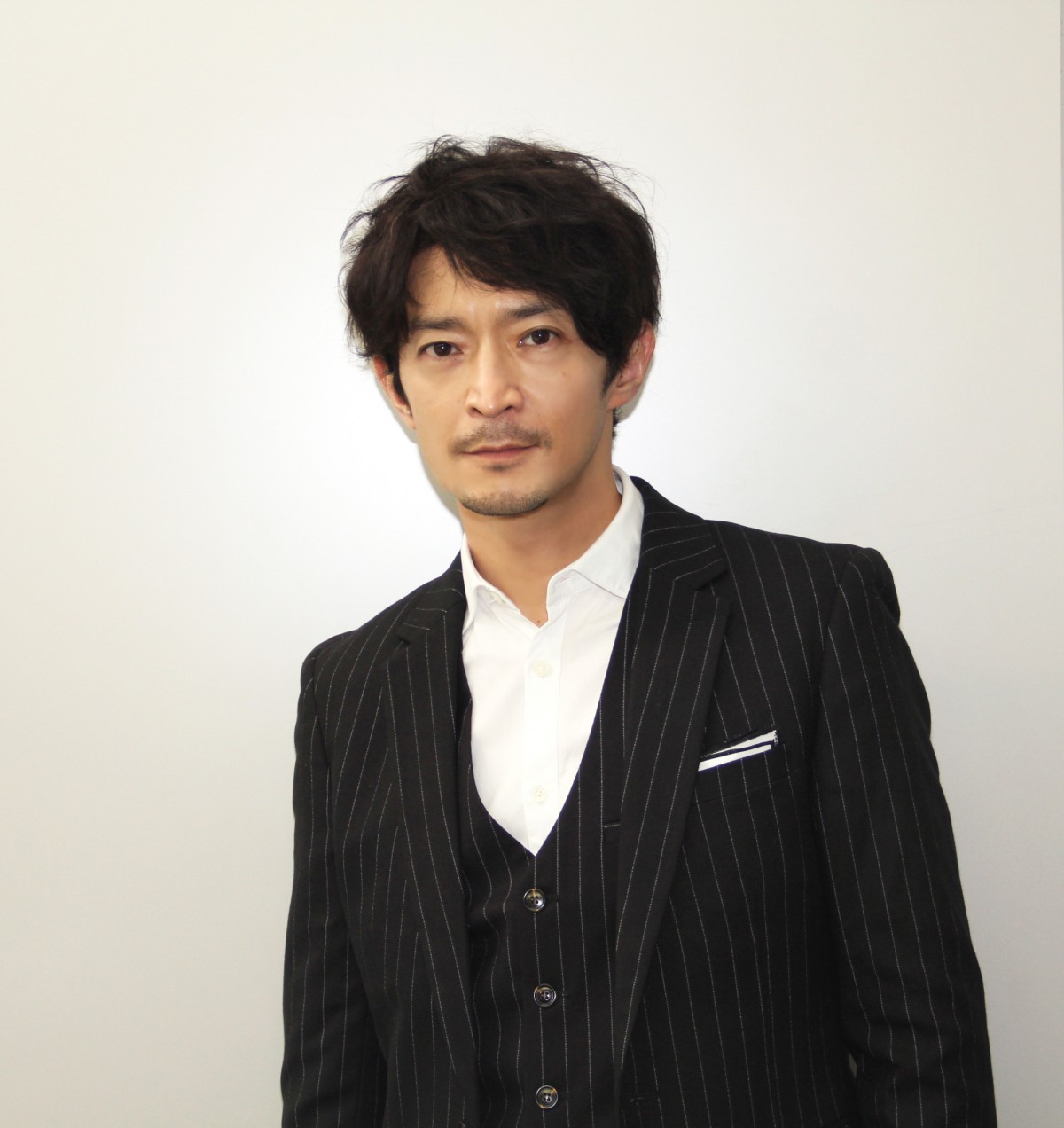 津田健次郎　遊戯王 青眼の白龍 本物　直筆サイン入り 遊戯王 青眼の白龍 ステンレス サイン入り 当選品 - メルカリ