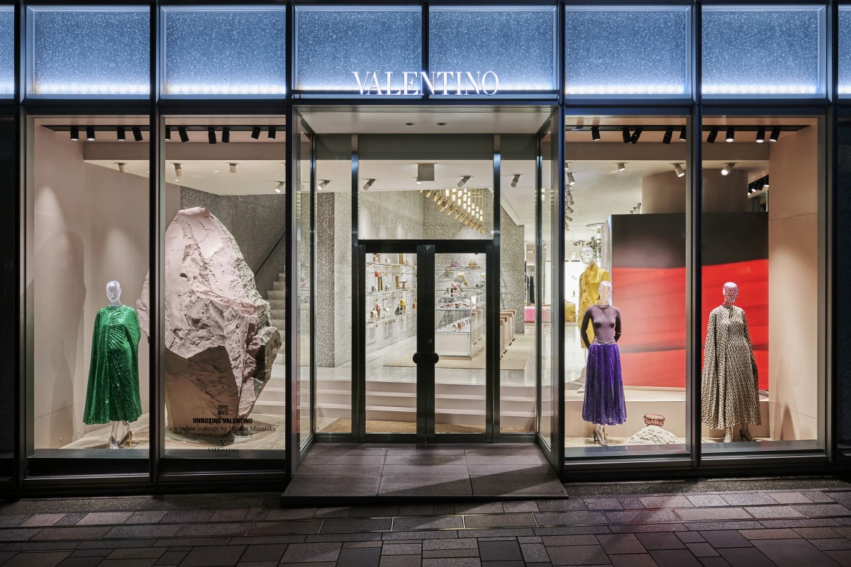 松井豊、憩一女、希少な画集より、新品高級額・額装付、状態良好 股下85cmの美脚！モデル・女優の松井愛莉さんが全身を使って踊る