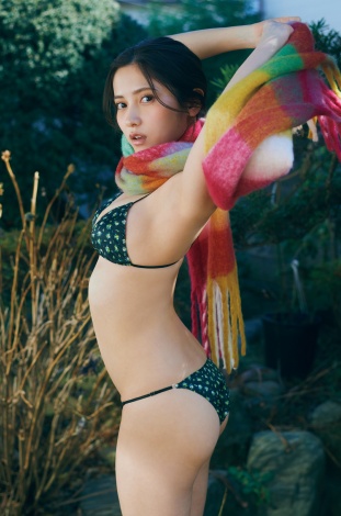 画像・写真 | 桃月なしこ、輝くような美しさと進化した圧巻スタイル