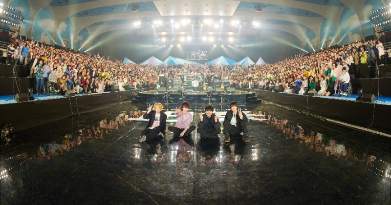 BUMP OF CHICKEN 18祭バンダナ BUMP OF CHICKEN 18祭バンダナ 71O8IzNKmxL._UY1000_.jpg