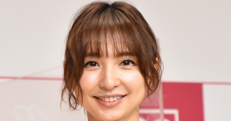 篠田麻里子、交際0日婚から4年で離婚 親権は明かさず「私たち家族の個人的な問題」「今後報道を差し控えていただけますと幸い」 | ORICON NEWS