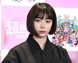 あの、超ミニ×網タイツで甘辛美脚 