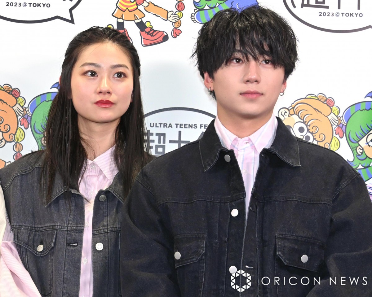 今日好き』れんゆなカップル、春めくリンクコーデで登場 ランウェイでもラブラブ | ORICON NEWS