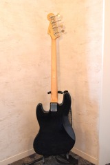 �u���l���̃I�[�i�[�Ɉ��p����A��؂ɂ��ꂽ�y��v���R���Z�v�g�ɂ����g�W���[�j�[�}��(=���l)�����b�N�h�������́A�R�Y��Fender Custom Shop 1964 Jazz Bass Journeyman Relic (C)ORICON NewS inc. 