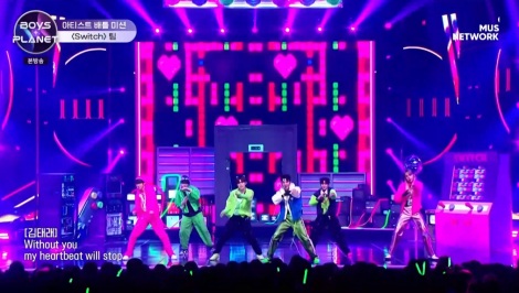 �uSwitch�v�`�[�����wBOYS PLANET�x��10�b���@Mnet/Mnet Smart +�œ��ؓ��������E�z�M���iC�jCJ ENM Co., Ltd, All Rights Reserved 