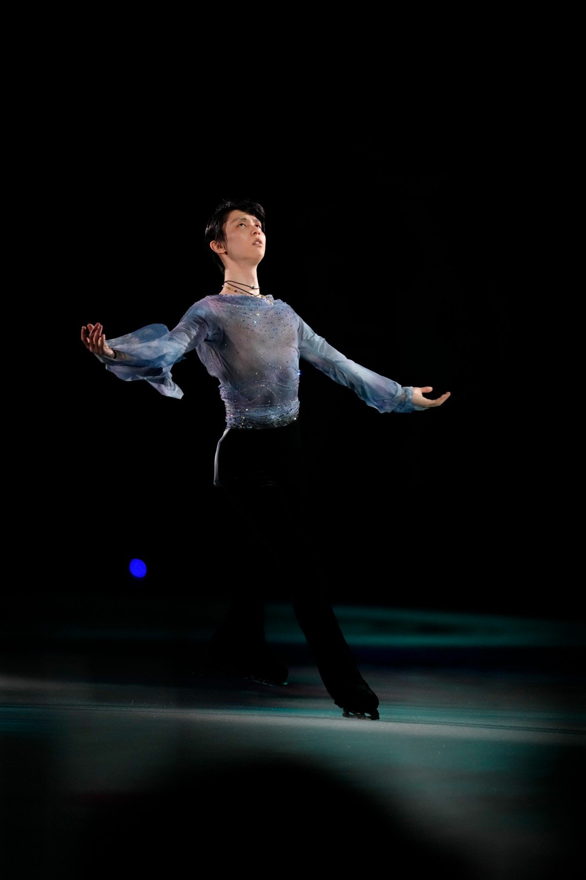 羽生結弦、プロ転向後初のアイスショー『プロローグ』地上波初放送 日本初の挑戦への舞台裏に密着 | ORICON NEWS