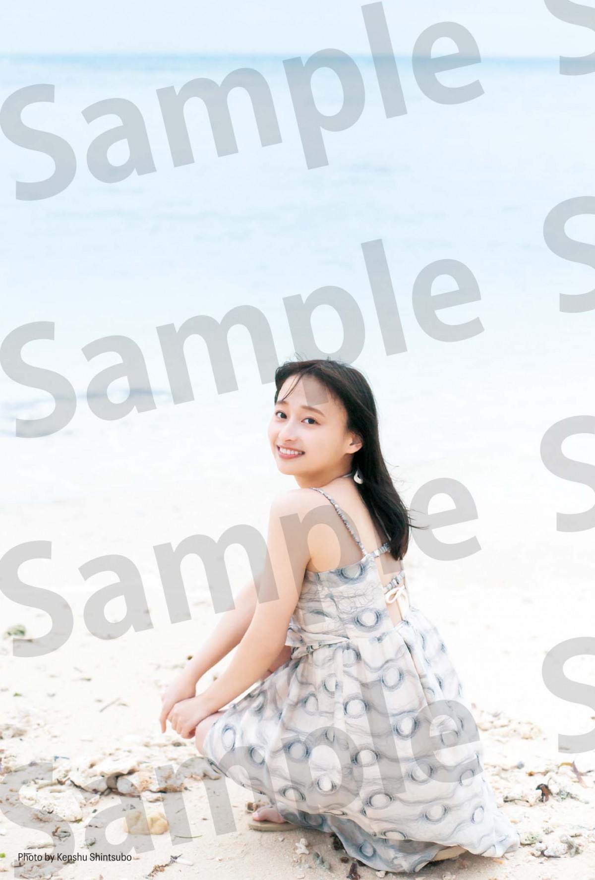 日向坂46影山優佳、美肩披露で艶やかに 1st写真集の特典10種公開