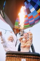 �w�ԑ��I�I�J�~�x�}�e�E�X�A�g���q�������@�̔����h�̒E����@�ɑ卆���u�����ȁ`�A�����ȁ`�v 