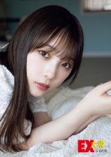 乃木坂46与田祐希、初夏先取りのワンピ＆ショーパン姿で透明感