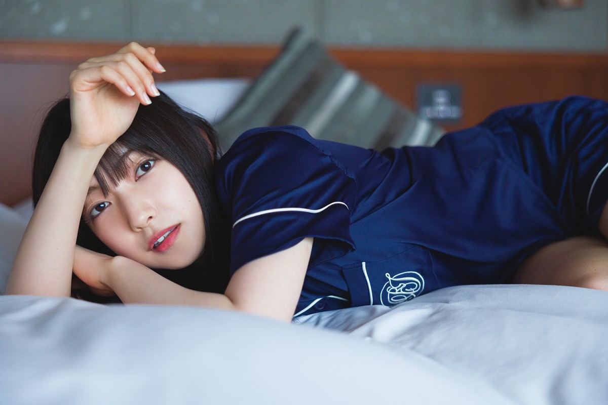 小林由依　エロアイコラ 画像・写真 | 櫻坂46大園玲、プールサイドではしゃぐ彼女感水着ショット 1st写真集封入ポストカード第2弾 9枚目 | ORICON NEWS