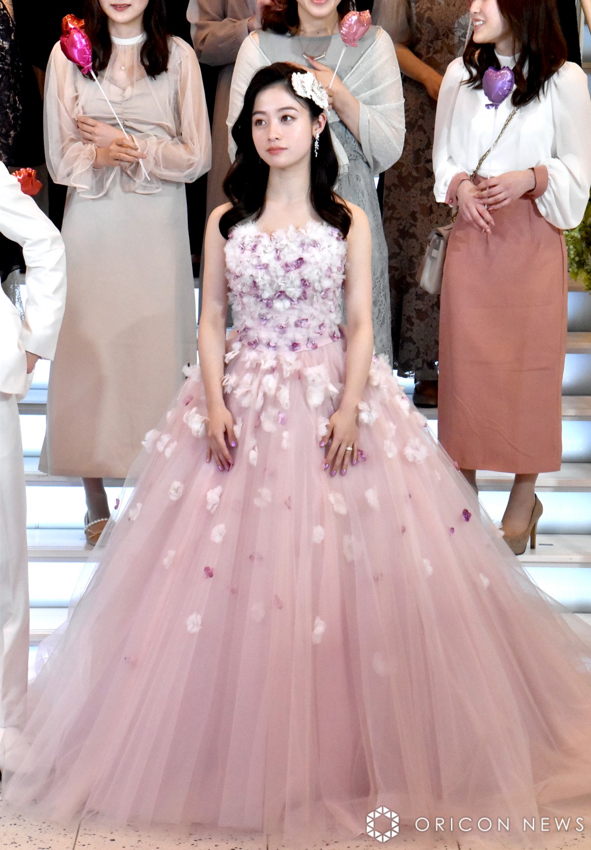 画像・写真 | 橋本環奈、『王様に捧ぐ薬指』の撮影秘話 山田涼介は犬を