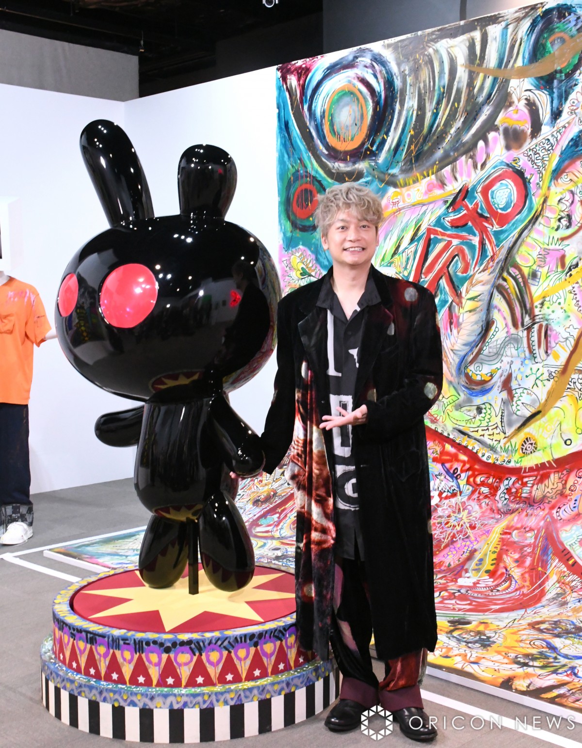 WwWHO AM I ]SHINGO KATORI ART JAPAN TOUR]x͂ݎނɏoȂT (C)ORICON NewS inc. 