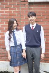 �y�w���}���X�́A�f�r���[�O�ɁB�x���z���y�A�C���^�r���[�zVol.4 �X���E�H��&�����J 