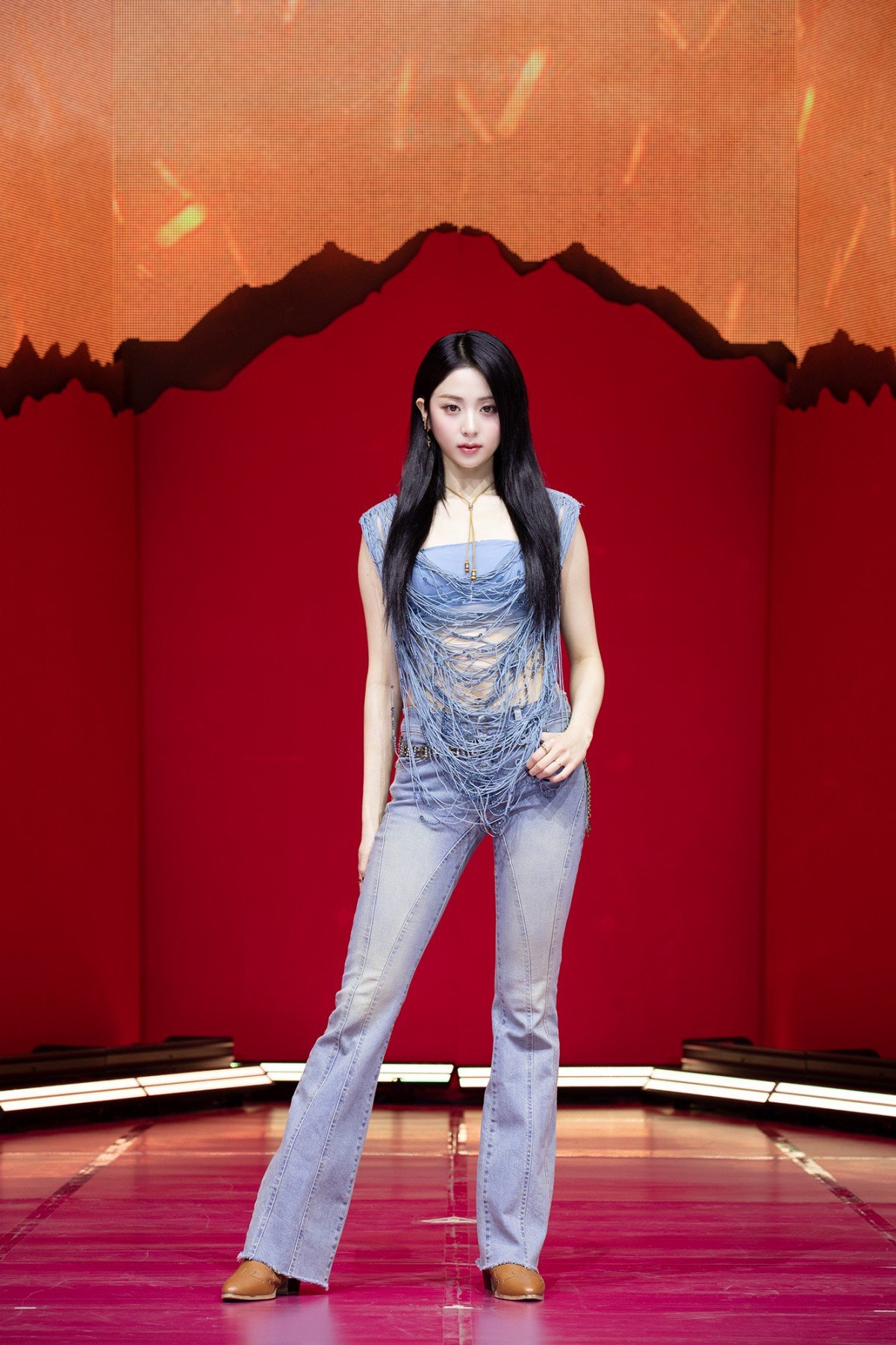 LE SSERAFIM ANTIFRAGILE UNFORGIVEN ユンジン le sserafim UNFORGIVEN album but only yunjin parts - YouTube