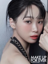 LE SSERAFIM�ECHAEWON�A���C�N�A�b�v�u�����h�̃A���o�T�_�[�Ɂu�����Ƃ͈Ⴄ�V���Ȏ������������ł���v 