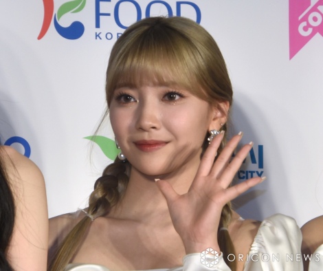 MAYUKAの画像・写真 | 【KCON JAPAN】NiziU、トロッコに乗ってファン