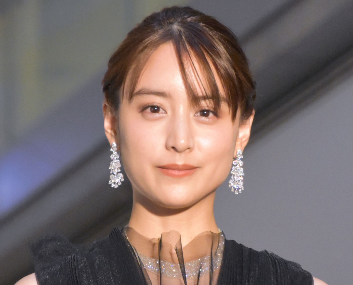 山本美月、第1子出産を報告「信じられないくらい愛おしい存在」 “パパ”瀬戸康史は「涙」 | ORICON NEWS