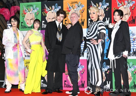 �~���[�W�J���w�t�@�b�V�����E�t���[�N�E�V���[�x��މ�ɏo�Ȃ����i������j����l�v�A�����肩�A��c�D�A�W�����|�[���E�S���`�G�A�i�W���E�O�����f�B�[�o�A���C�Ђ낫 �iC�jORICON NewS inc. 