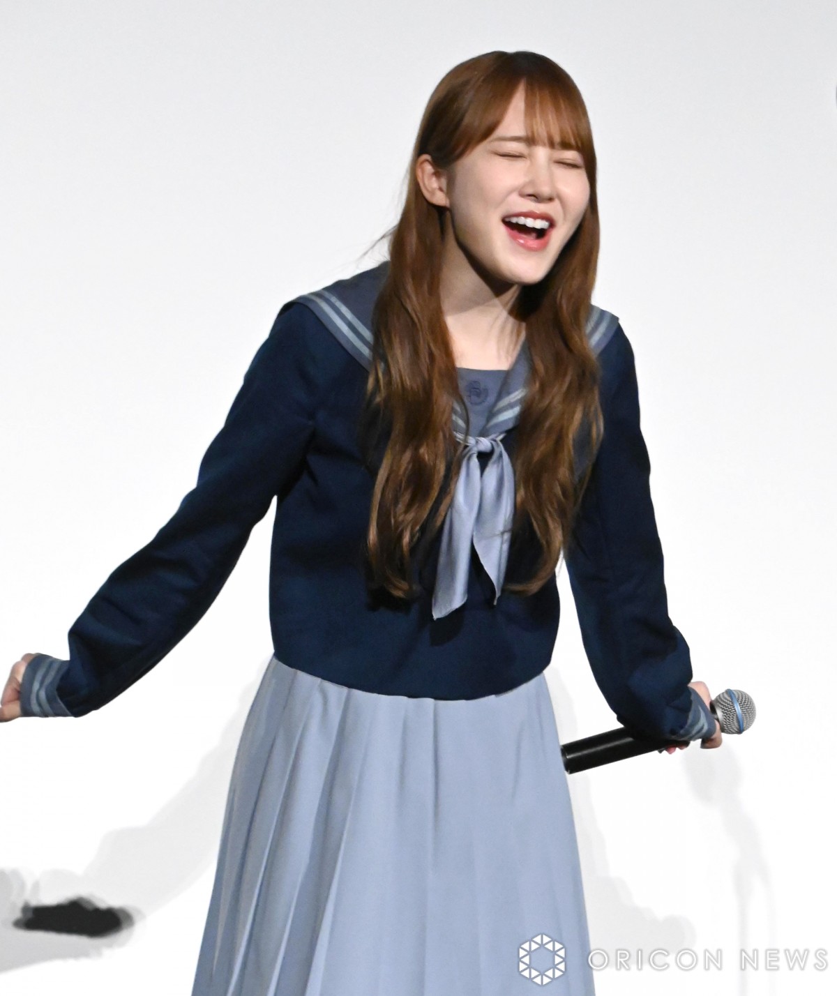 日向坂46加藤史帆、憧れの人に初対面で涙目「小学校の時から大好きだっ