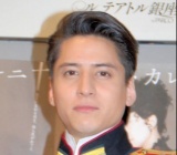 �w���܂�x����\���Ƀt�@���x�� �������v���|�[�Y?�u�s�ϕv���v�u���b�q����ɐG����!�v 