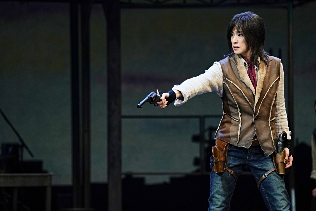 天海　祐希 アイコラ 画像・写真 | 天海祐希『菊田一夫演劇賞』に万感の表情「絶望感も味わいました」 8枚目 | ORICON NEWS