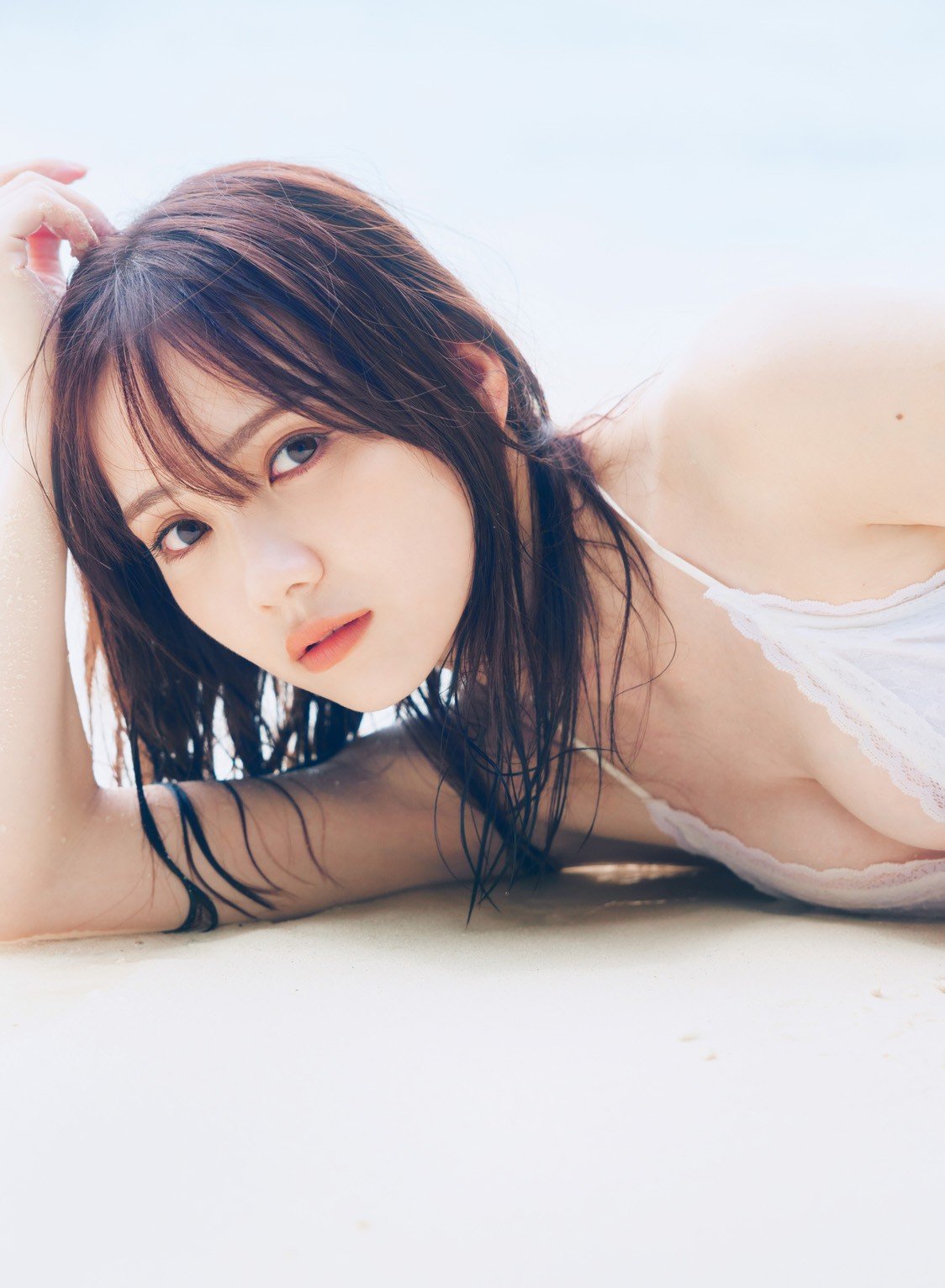 画像・写真 | 乃木坂46田村真佑、大人の表情見せる“初下着”ショット 1st写真集から解禁 16枚目 | ORICON NEWS