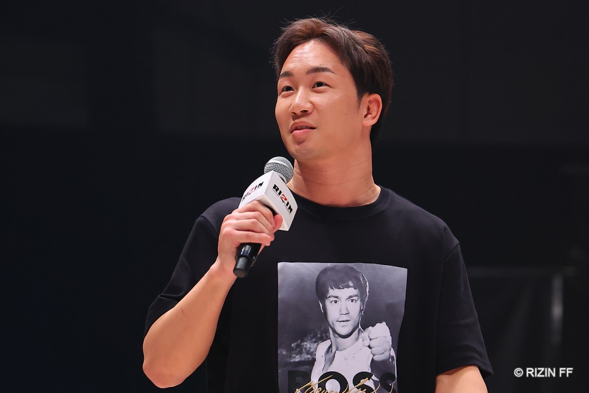 画像・写真 | 【RIZIN】朝倉未来「1ヶ月後ブチかますので、応援お願いします」サインTシャツプレゼントにファン大興奮 3枚目 | ORICON  NEWS