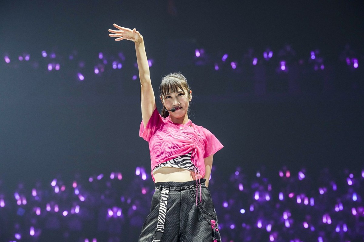 ももクロ高城れに、30歳祝うソロコンでAdo「新世界」、YOASOBI