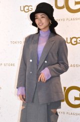 �R��V�A�X�J�[�g�ɑ�_�Ȑ؂�� �������`������ �N��46�p�����C�u�ŏ��C�O�u�{��̃t�����X�p����H�ׂ���!�v 