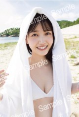 画像・写真 | 乃木坂46、1st写真集で水着姿初披露 白石麻衣「最初は恥じらいあった」 5枚目 | ORICON NEWS