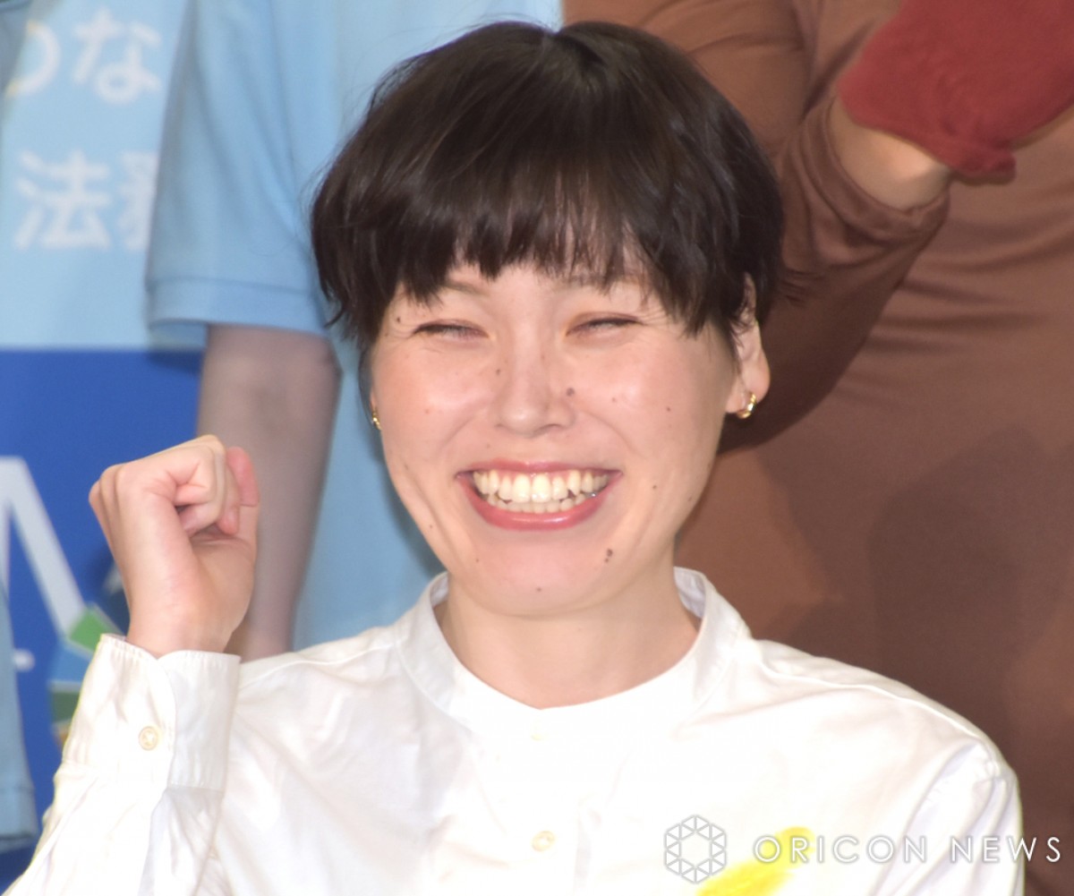 尼神インター 尼神インター誠子、ショートカットにイメチェンで“石田ゆり子風”清楚な装い カメラマンにおねだり「撮って！」 | ORICON NEWS