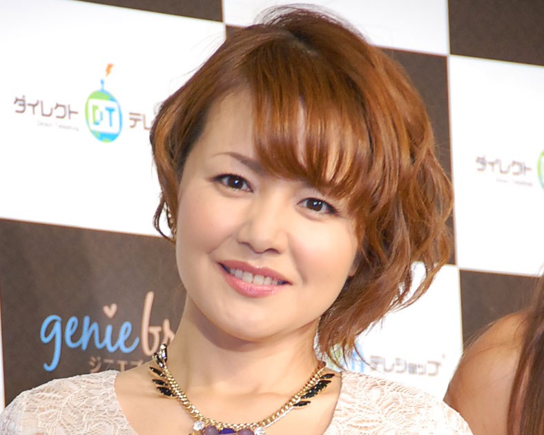 モーニング娘。　中澤裕子　サイン入りお香立て モーニング娘。 中澤裕子 サイン入りお香立て モーニング娘。 中澤裕子
