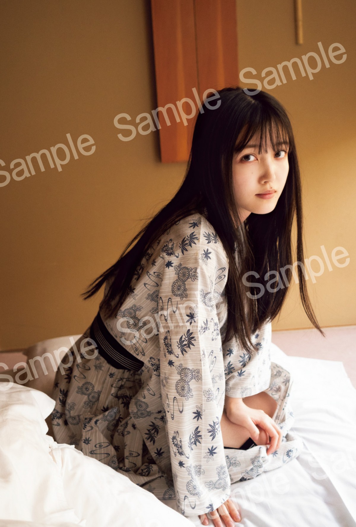 画像・写真 | 乃木坂46久保史緒里、色気抜群なボルドーの
