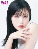 浜辺美波“ヘソ出しルック”初解禁 愛犬ぽぷちゃんとドッグヨーガも披露 | ORICON NEWS