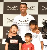 �uSIXPAD�v�V���i�����L�O�C�x���g�ɓo�ꂵ���N���X�e�B�A�[�m�E���i�E�h �iC�jORICON NewS inc. 