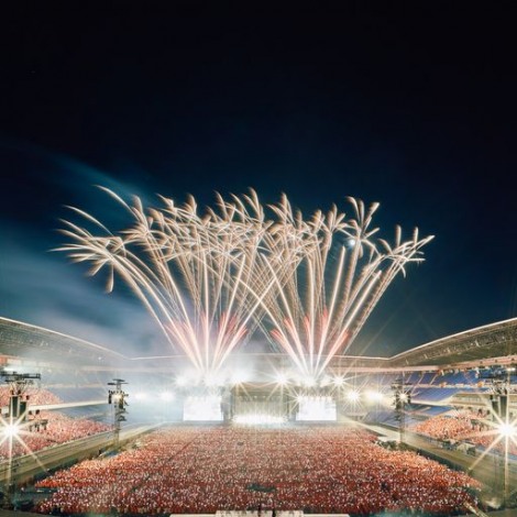 UVERworld_ސEYX^WAŊJÂj胉CuwUVERworld KINGfS PARADE jՂREBORN at NISSAN STADIUM 6 VS 72000x̖͗l 