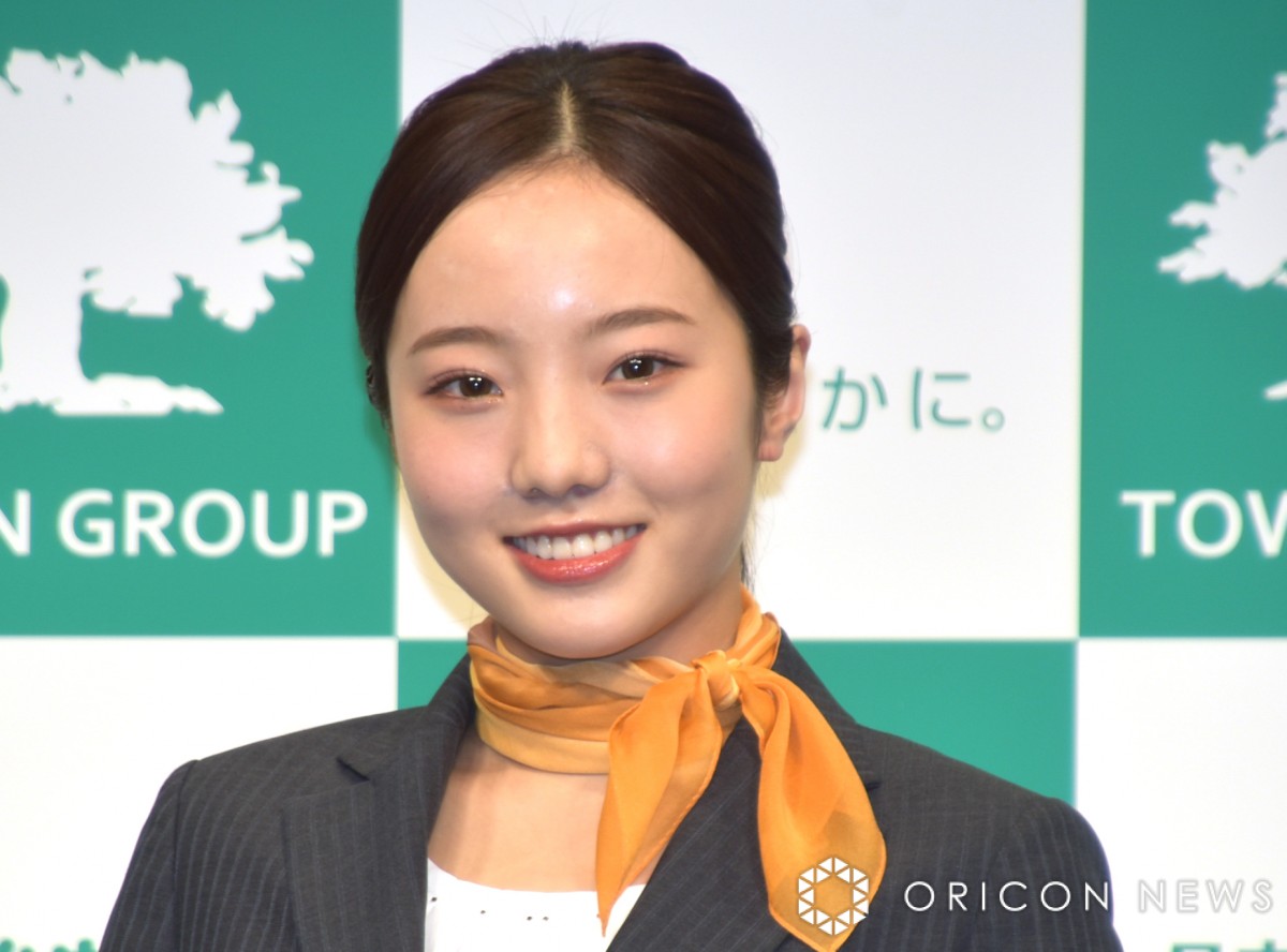 本田真凜　顔アップ 本田真凜、兄・太一さんにギュッと寄り添う2ショット「兄貴よ。まだセーフかい？誕おめ！」 | ORICON NEWS