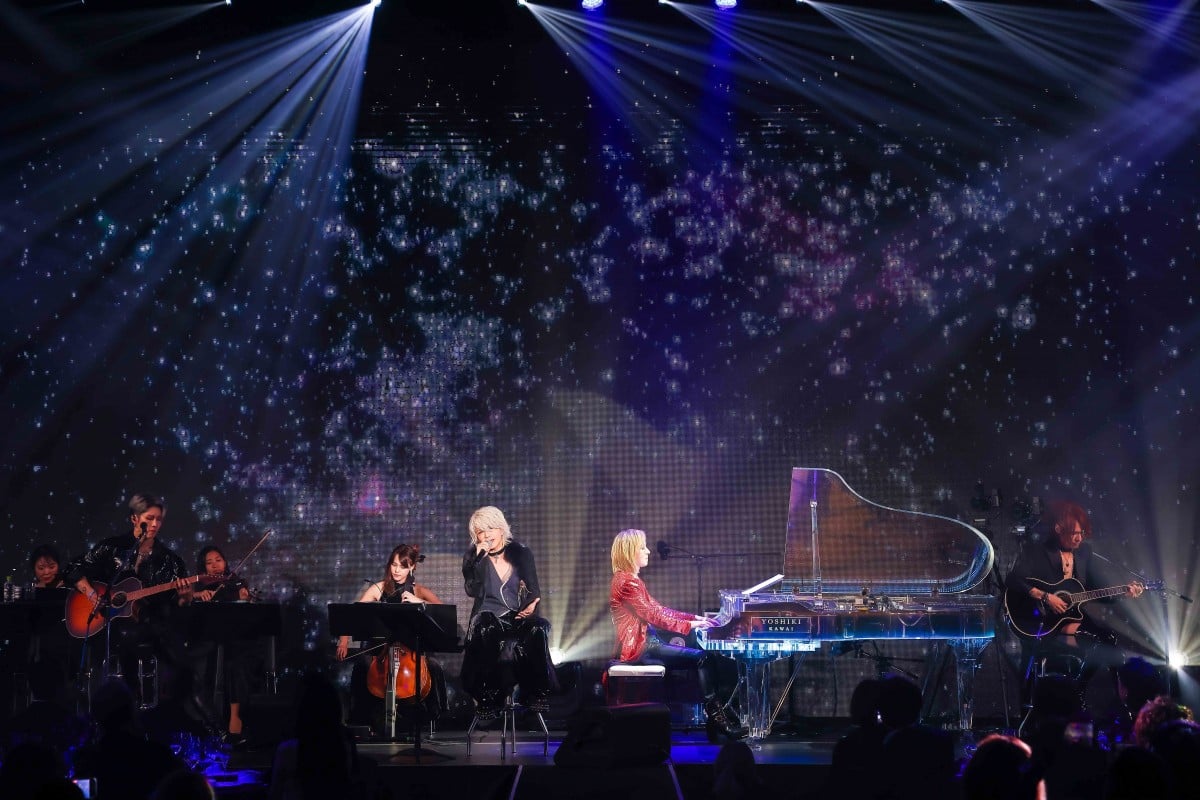 YOSHIKI、ディナーショー→Mステ→ディナーショー THE LAST ROCKSTARSサプライズ登場に観客興奮 | ORICON NEWS